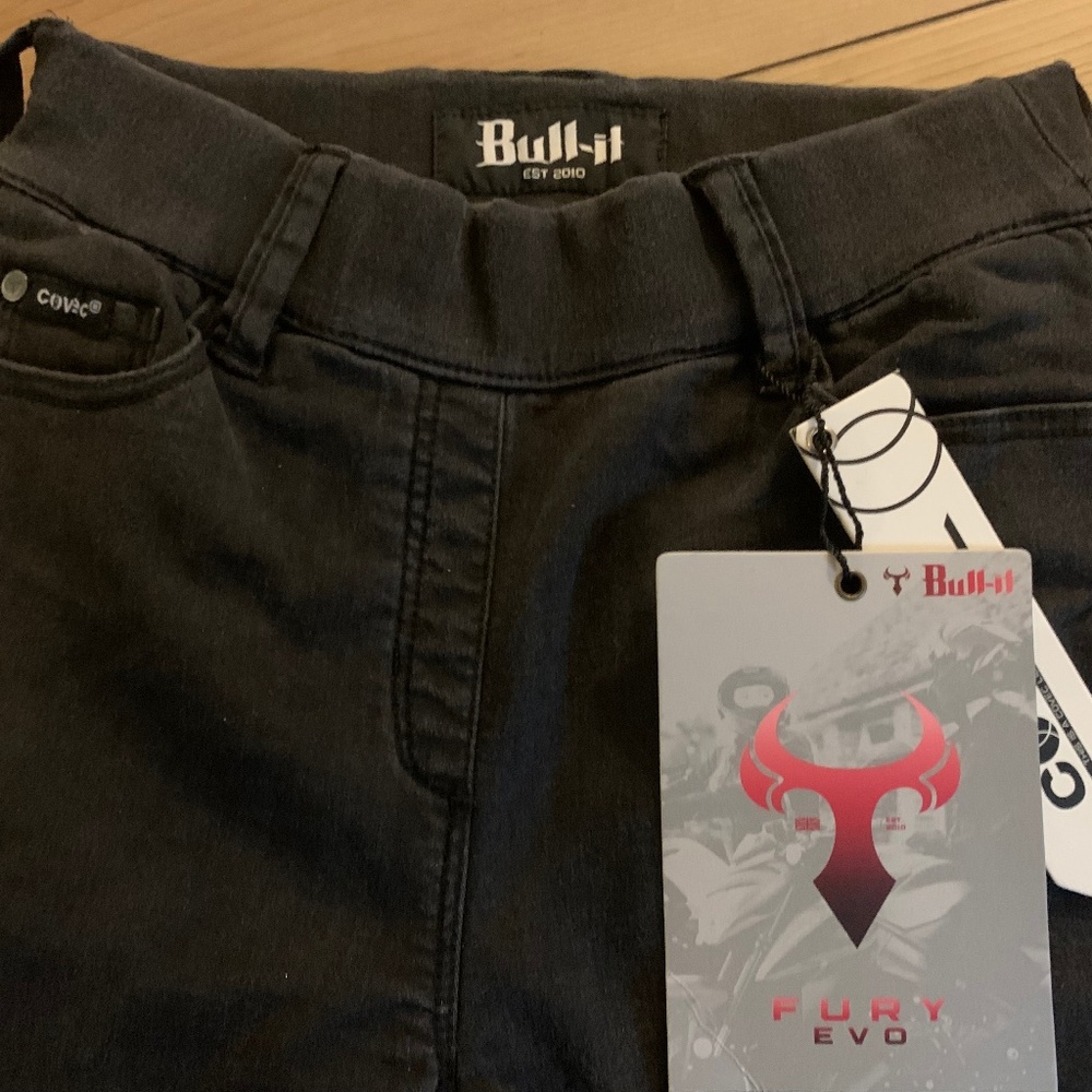 Bull-it fury EVO covec black jeggings size 4